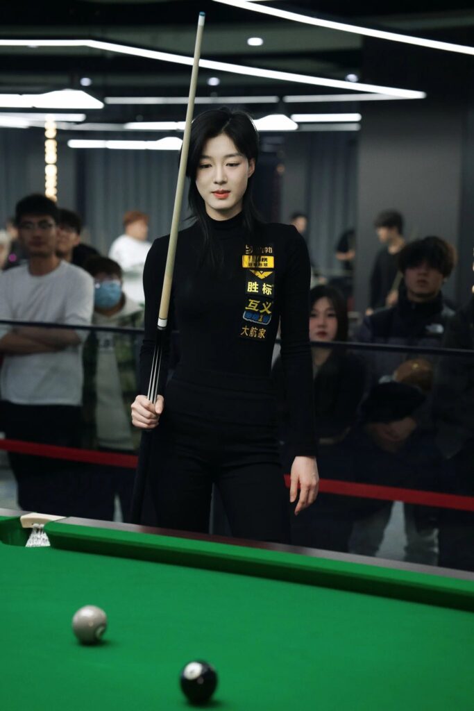 vuong-tu-nac-vu-khi-bi-mat-cueroc-b01